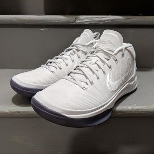 Nike Kobe AD Platinum Mid Men's size 10 New